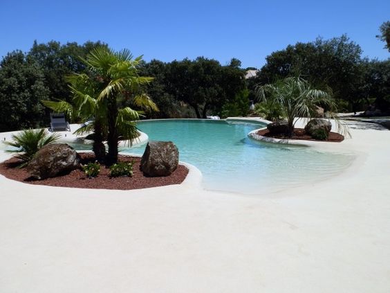 Piscina y playa